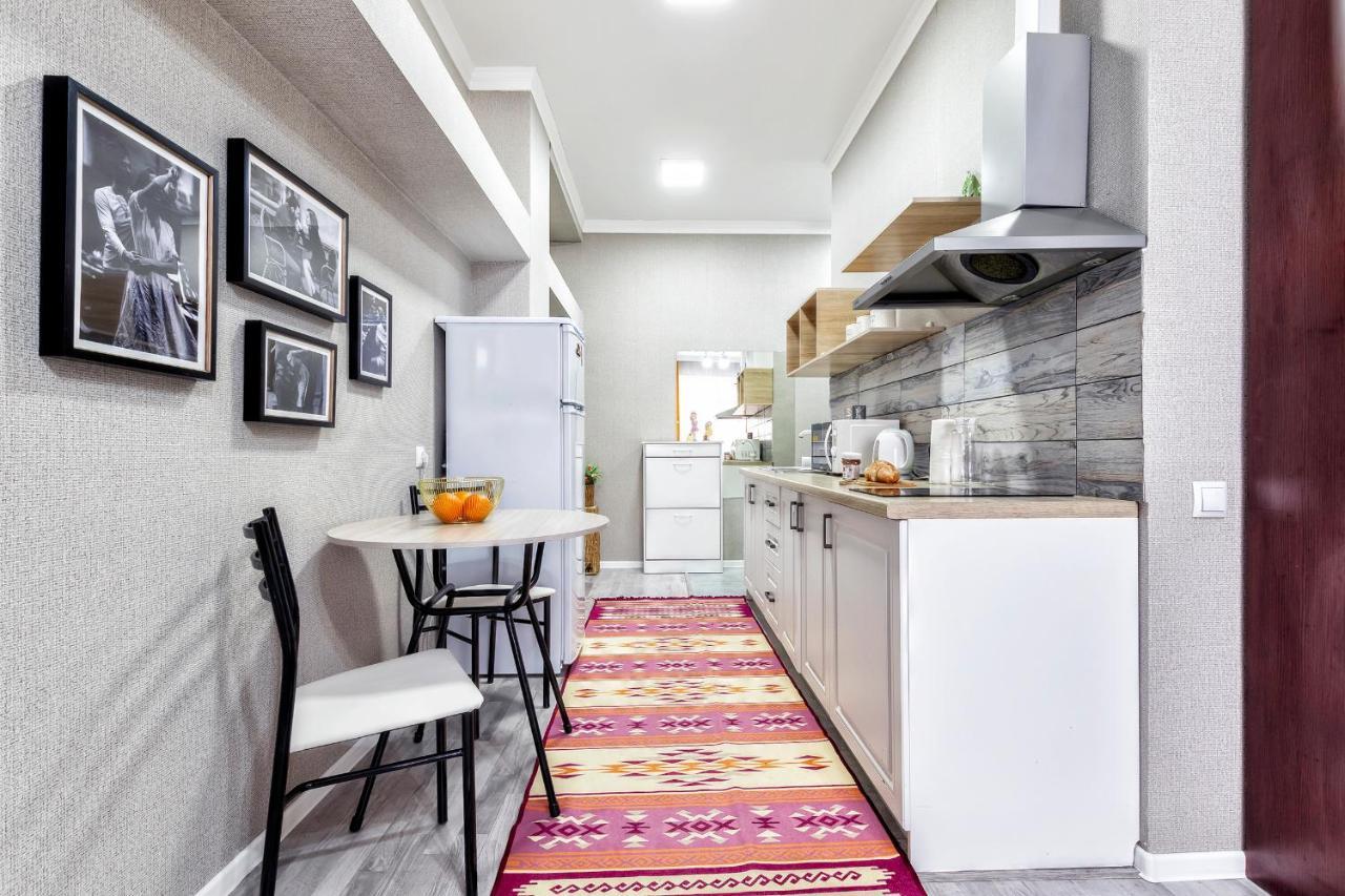 Cosy flat in the city center Astana Buitenkant foto